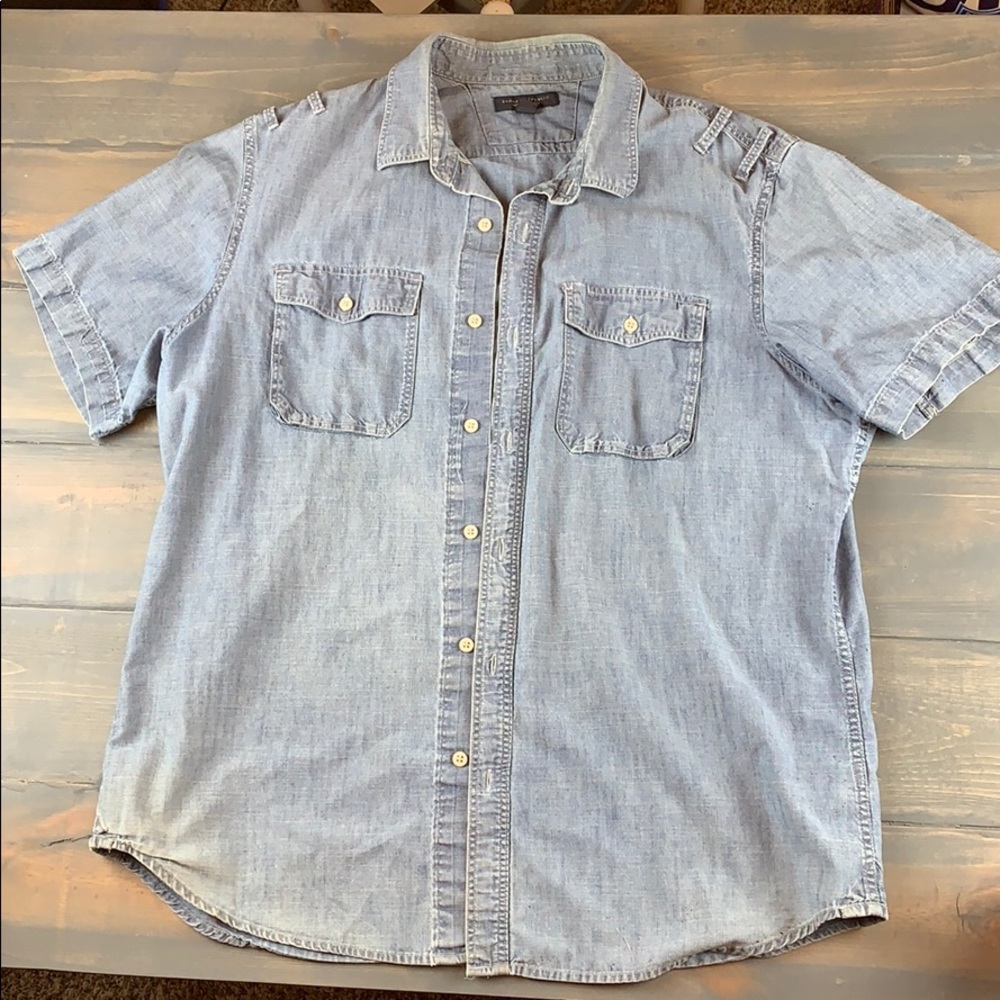 Banana Republic soft-wash shirt